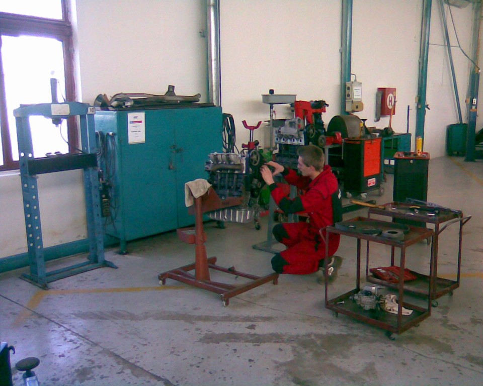 Soutěž Automechanik Junior